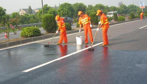  喷涂速凝防水涂料的优势有哪些？